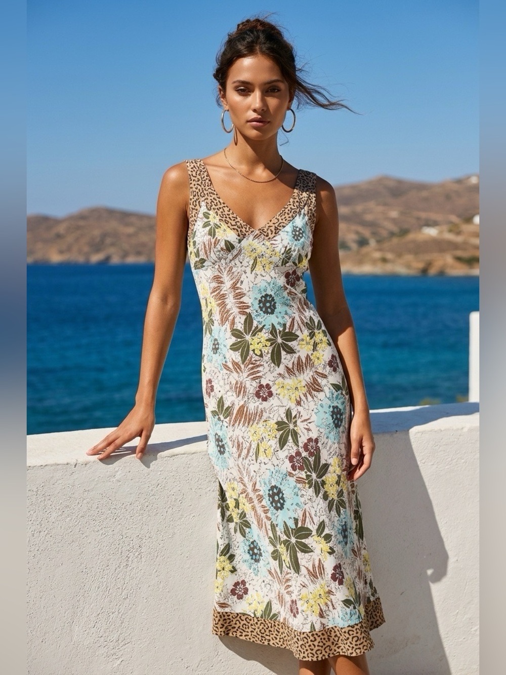 Globe Trotter V-Neck Sleeveless Floral Dress Size M